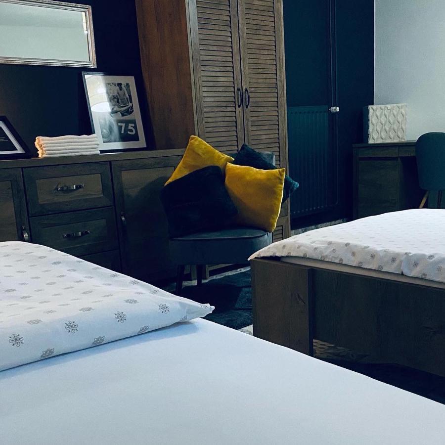 Rooms & Apartment Zala Airport Shuttle Option Cerklje na Gorenjskem Eksteriør bilde