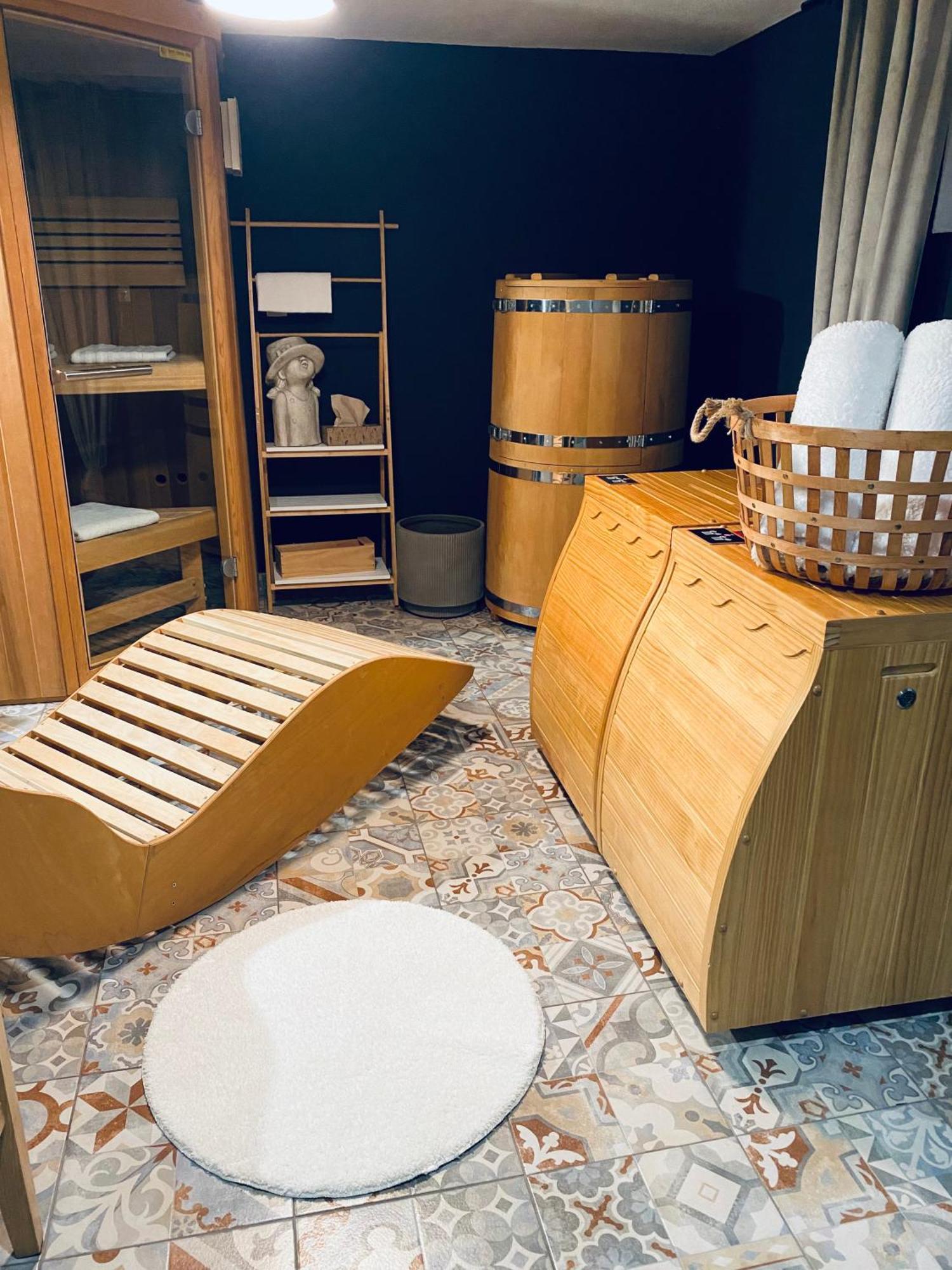 Rooms & Apartment Zala Airport Shuttle Option Cerklje na Gorenjskem Eksteriør bilde